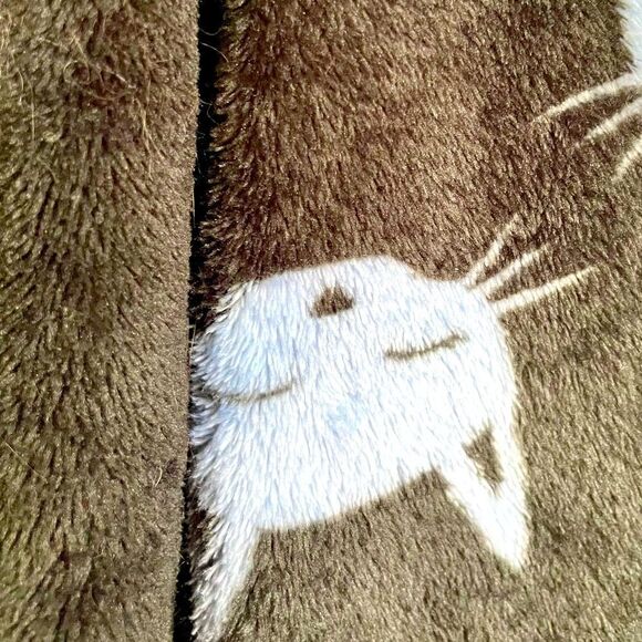 BLACK WASHABLE VELVET & SEQUIN SWEATER with BLUE KITTIES EUC SIZE XXL - Picture 3 of 5